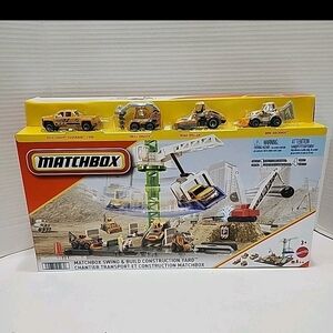 Matchbox 2024 Action Drivers Swing & Build Construction Yard Chevy Dr 1:64 Scale